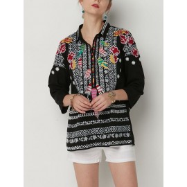 Women Ethnic Embroidery Turn-down Collar Loose Blouse